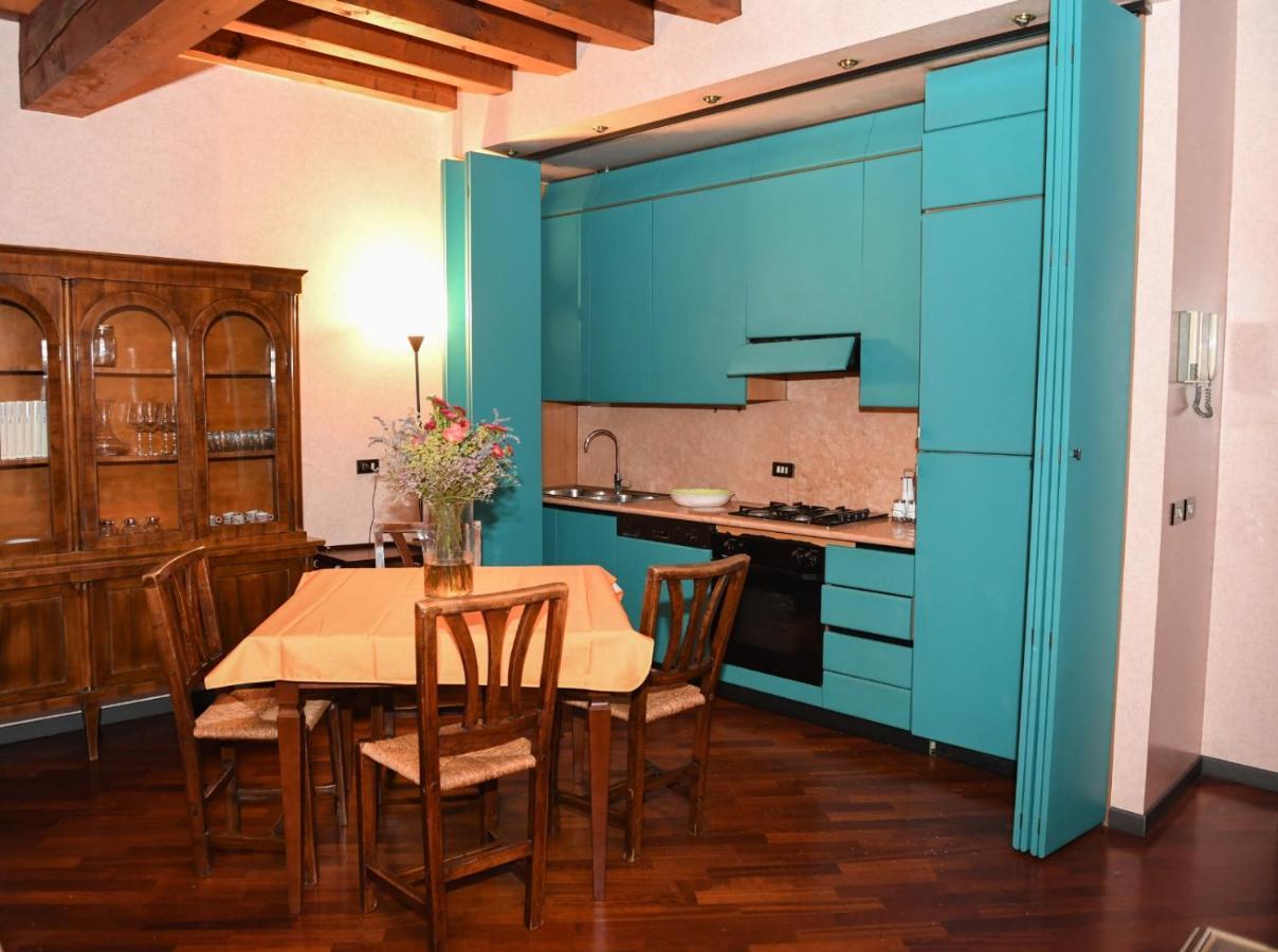 Dimora Noemi Apartment Verona Ngoại thất bức ảnh